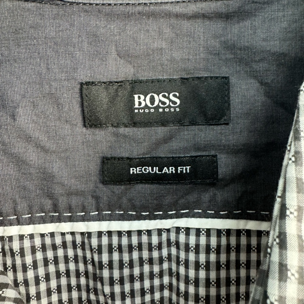 Hugo Boss Men's Regular Fit Lorenzo Button Down Shirt Black and Gray Size XL - Picture 8 of 8